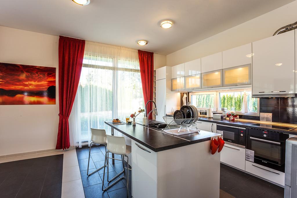 ホテル Complex Europe ドルナ・バニャ 部屋 写真